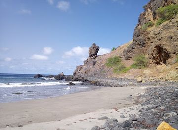 cabo-verde/praia-de-atalaia/attraction/baia-de-medronho