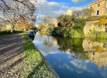 united-kingdom/bath/attraction/kennet-and-avon-canal