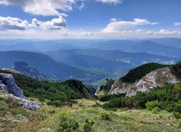 romania/ceahlau-national-park/attraction/red-clay-curvature