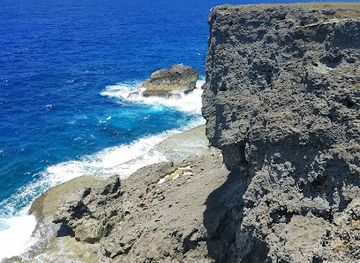 northern-mariana-islands/tinian/attraction/suicide-cliff