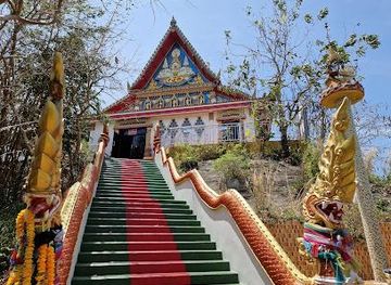 thailand/phuket/attraction/wat-koh-siray