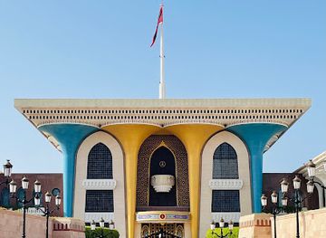 oman/muscat/ruwi/attraction/al-alam-palace