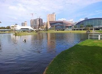 australia/adelaide/attraction/pinky-flat