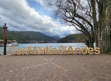 argentina/san-martin-de-los-andes/attraction/cartel-san-martin-de-los-andes