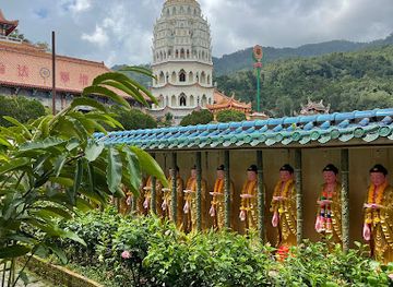 malaysia/penang-island/attraction/cable-car-kek-lok-si-2