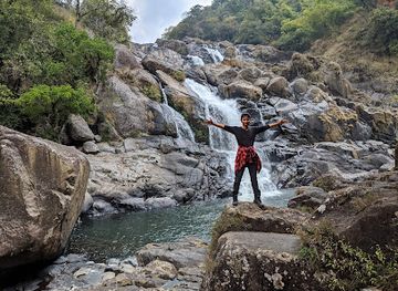 india/meghalaya/attraction/thup-thup-falls