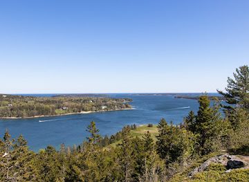 maine/mount-desert-island/attraction/flying-mountain-trailhead