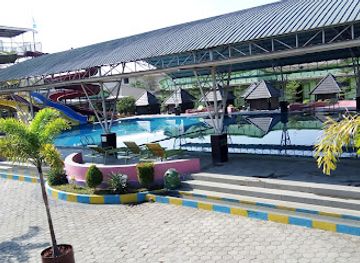 indonesia/south-sulawesi/attraction/dewi-sri-waterpark