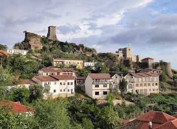 albania/mallakastra/attraction/castle-of-kruja
