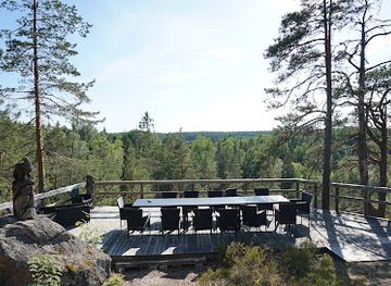 finland/nuuksio-national-park/attraction/nuuksio-reindeer-park