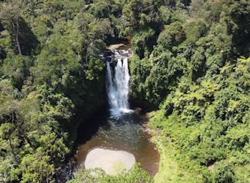 kenya/mount-kenya/attraction/kang-ere-1-2-3-and-4-waterfalls