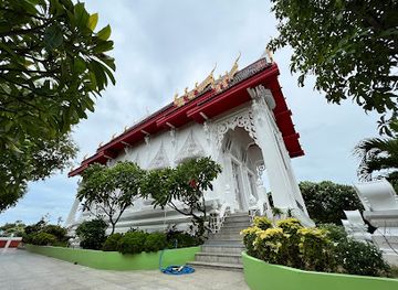 thailand/hua-hin/attraction/wat-khao-sanam-chai