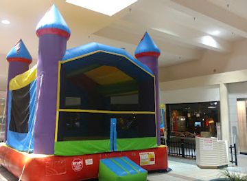 michigan/st-joseph/attraction/slackers-family-fun-center-with-laser-tag