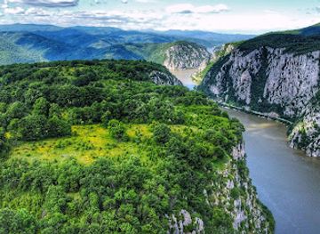 romania/mehedinti/attraction/traseul-turistic-ciucaru-mare
