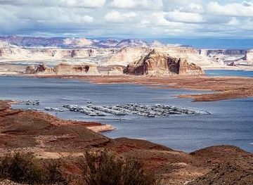 arizona/page/attraction/wahweap-overlook