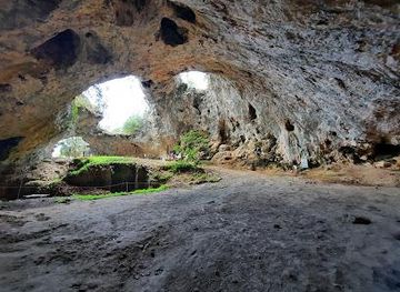 croatia/makarska/attraction/vela-spila-vela-luka