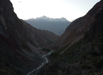 pakistan/shandur-top/attraction/booni-gol-waterfall