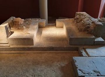 spain/valencia/attraction/mausoleus-romans-de-lliria