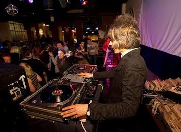 united-kingdom/cardiff/attraction/the-lanes