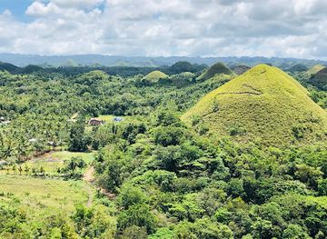 philippines/bohol/attraction/chocolate-hills-view-point