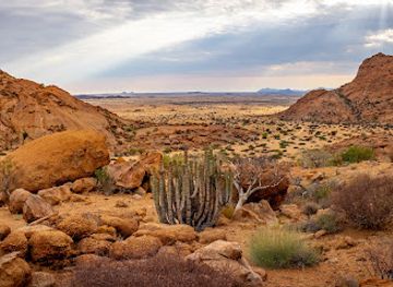 namibia/erongo/attraction/montanas-pontok