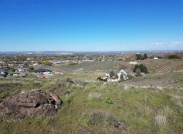 washington/richland/attraction/candy-mountain-preserve-trailhead