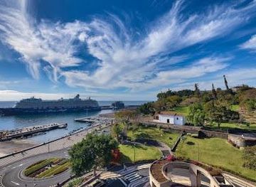 portugal/madeira/attraction/feeling-madeira-tours-walks