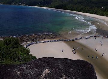 seychelles/bird-island/attraction/peace-park