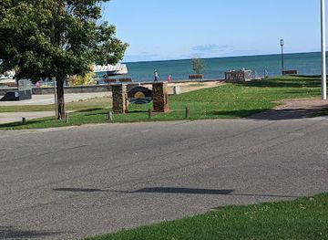 michigan/tawas-point-state-park/attraction/oscoda-beach-park