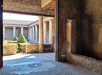 italy/positano/attraction/house-of-menander