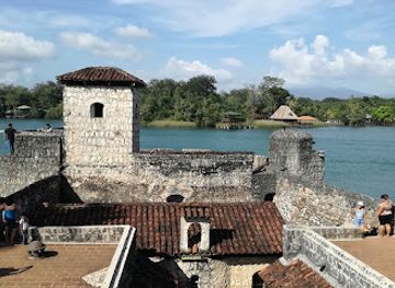 guatemala/ixil-triangle/attraction/castillo-de-san-felipe-de-lara