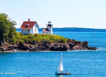 maine/camden/attraction/curtis-island-lighthouse