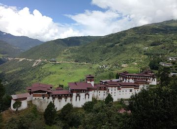 bhutan/dagana/attraction/taa-dzong