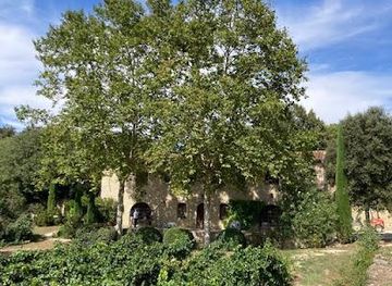 france/avignon/attraction/chateau-la-canorgue