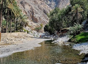 oman/ash-sharqiyah-north-governorate/attraction/ain-al-thawarah