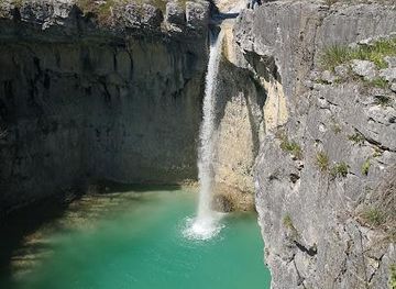 slovenia/koper/attraction/sopot-waterfall