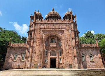 india/chennai/attraction/national-art-gallery