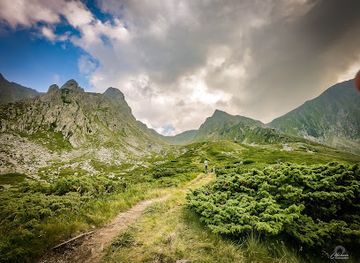 romania/fagaras-mountains/attraction/saturday-s-great-window