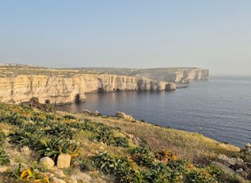 malta/wied-il-ghasri/attraction/sunset-cliff