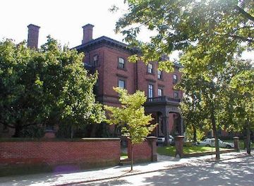 rhode-island/pawtucket/attraction/lippitt-house-museum