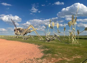 north-dakota/lake-sakakawea/attraction/enchanted-highway