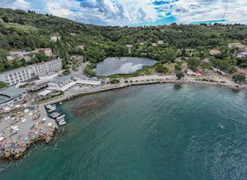 slovenia/littoral/attraction/fiesa-beach