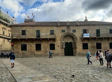 spain/camino-de-santiago/attraction/porch-of-the-glory