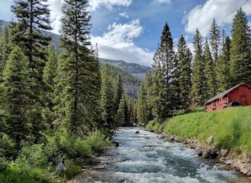 wyoming/bridger-teton-national-forest/attraction/granite-hot-springs-pool