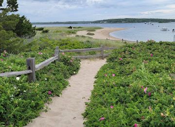 rhode-island/burlingame-state-park/attraction/atlantic-beach-park