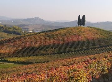 italy/langhe/attraction/parco-artistico-orme-su-la-court