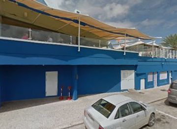 curacao/mambo-beach/attraction/swings