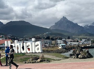 argentina/tierra-del-fuego-national-park/attraction/cartel-ushuaia