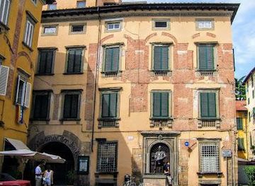 italy/lucca/attraction/piazza-cittadella