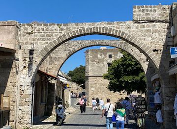 greece/rhodes/attraction/sea-horse-fountain